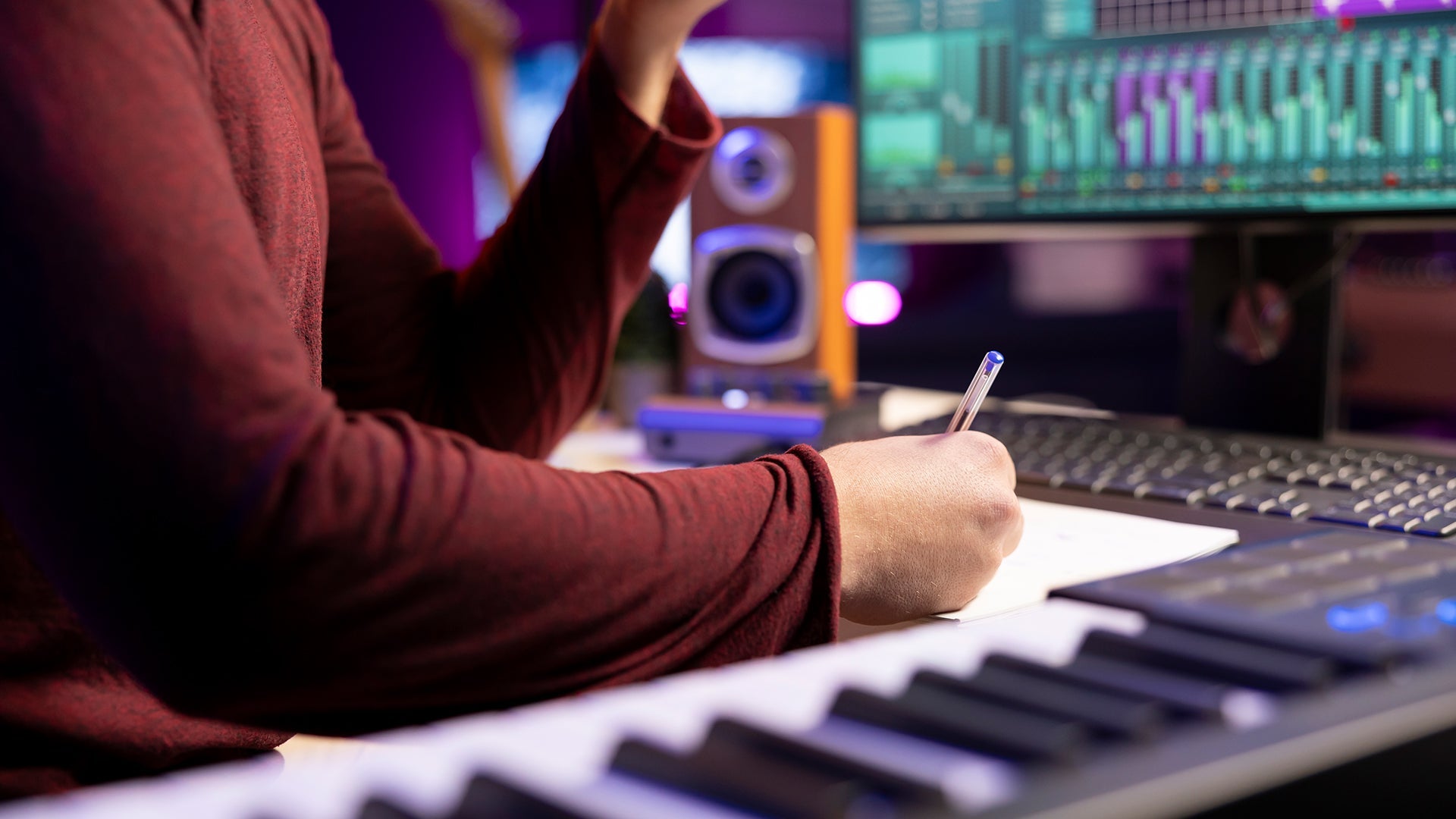 music apps for producers, best music apps, apps for beginners music production, music production tools, beat making apps, recording apps, mixing apps, producer apps