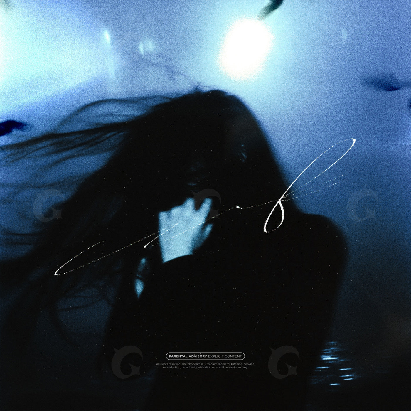 Midnight hair echoes