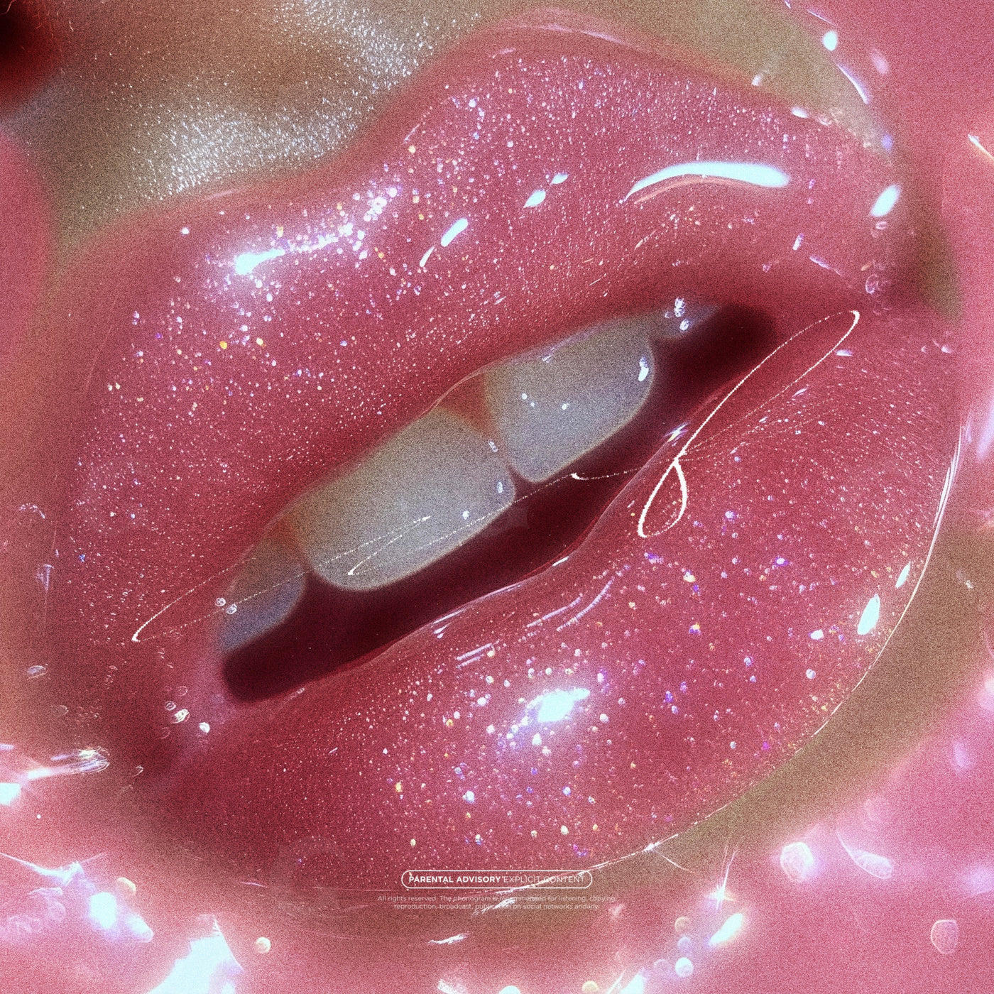 Glossy lip bite
