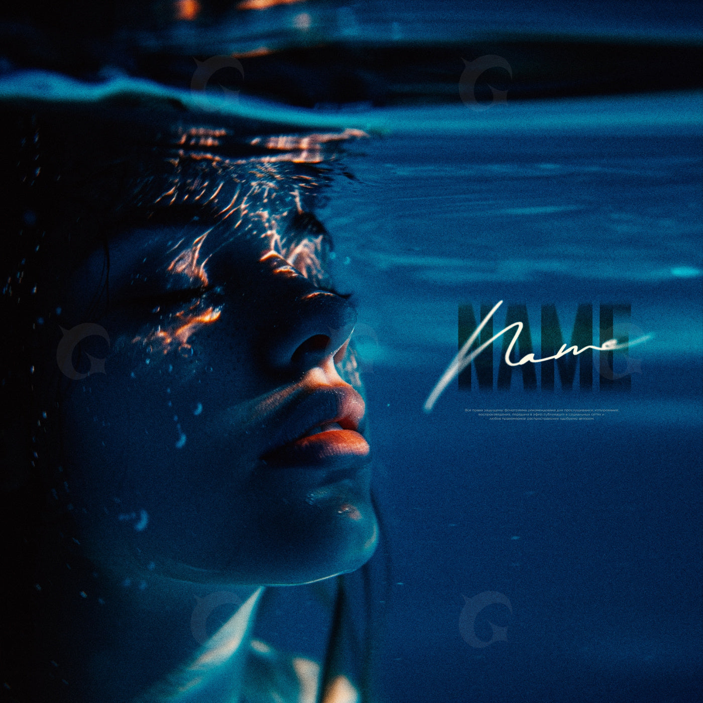 Silent underwater gaze