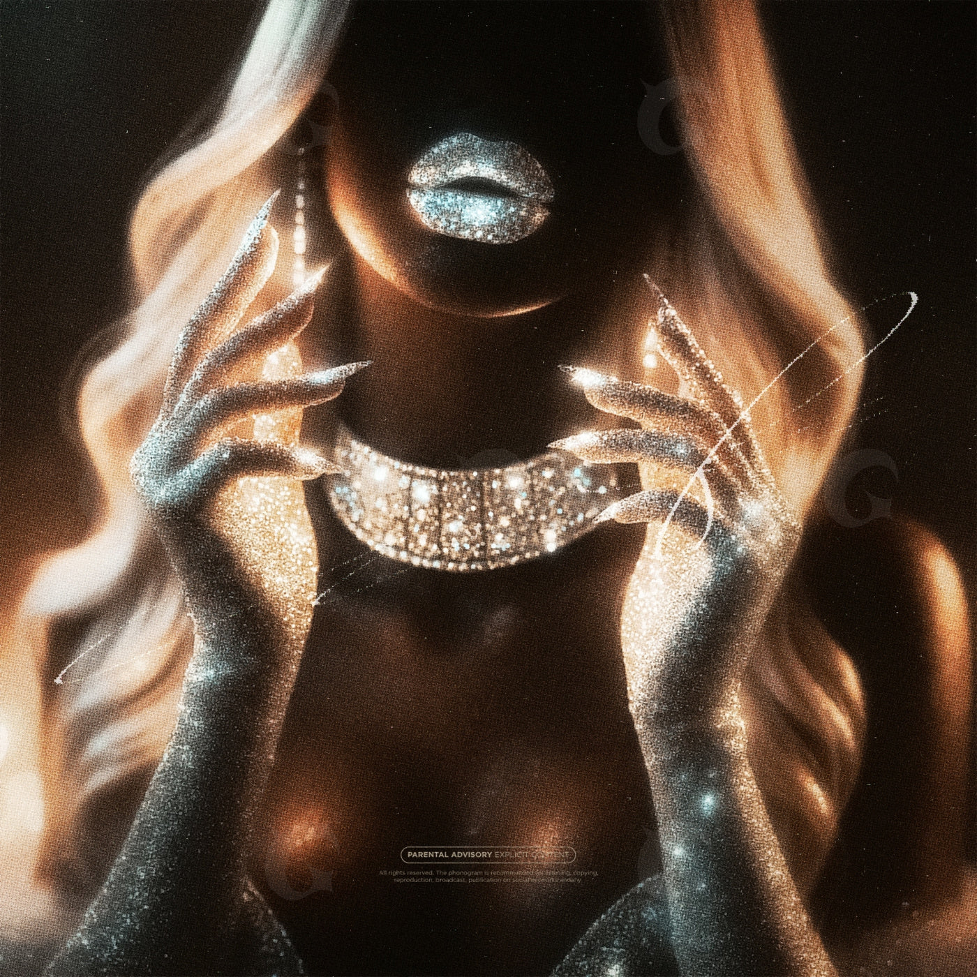 Gilded necklace moment