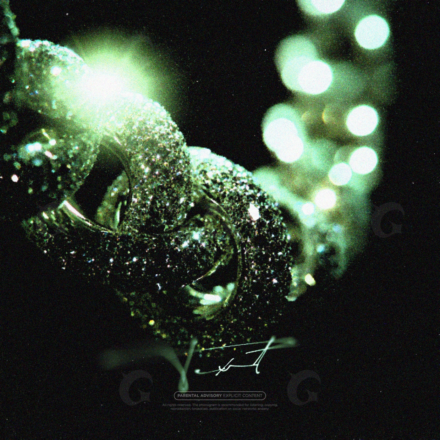 Glistening chain links